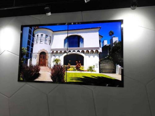 三星液晶顯示技術經多年發展，已在平板拼接顯示領域占據重要地位。