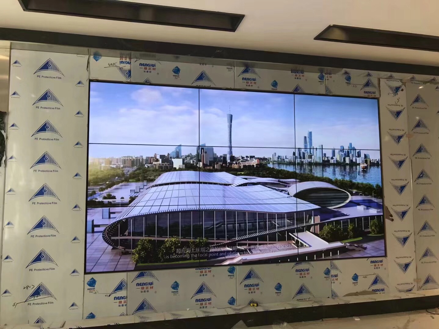 液晶拼接墻畫面閃爍，出現亂碼是什么原因？