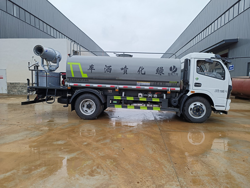 東風(fēng)福瑞卡9.2方霧炮灑水車(chē)