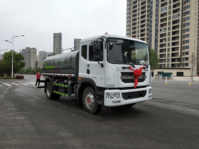東風 D9 15 方灑水車